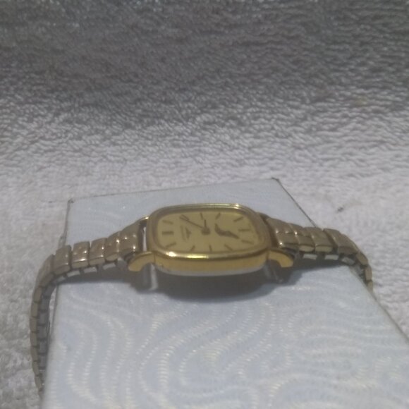 Longines Quartz Watch 1986 Women Goodyear Gift Gold Flex New Bat Works Great main image 6
